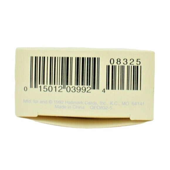 Hallmark Keepsake Ornament Easter Parade Dated 1993 Easter Collection - Picture 8 of 8